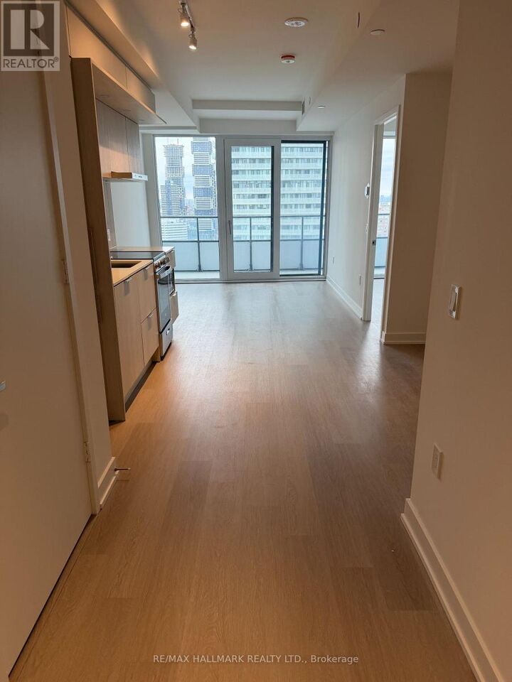 Property Photo:  448 Burnhampthorpe Road 2036  ON L5B 0R4 