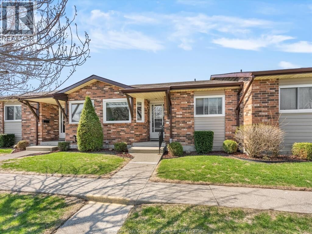 Property Photo:  7 Cherry Lane 16  ON N8H 5A5 