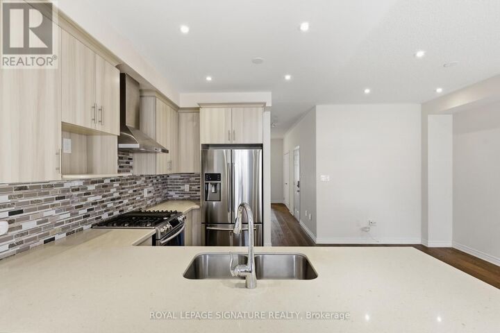 Property Photo:  128 Orchardcroft Road  ON L6H 0M4 