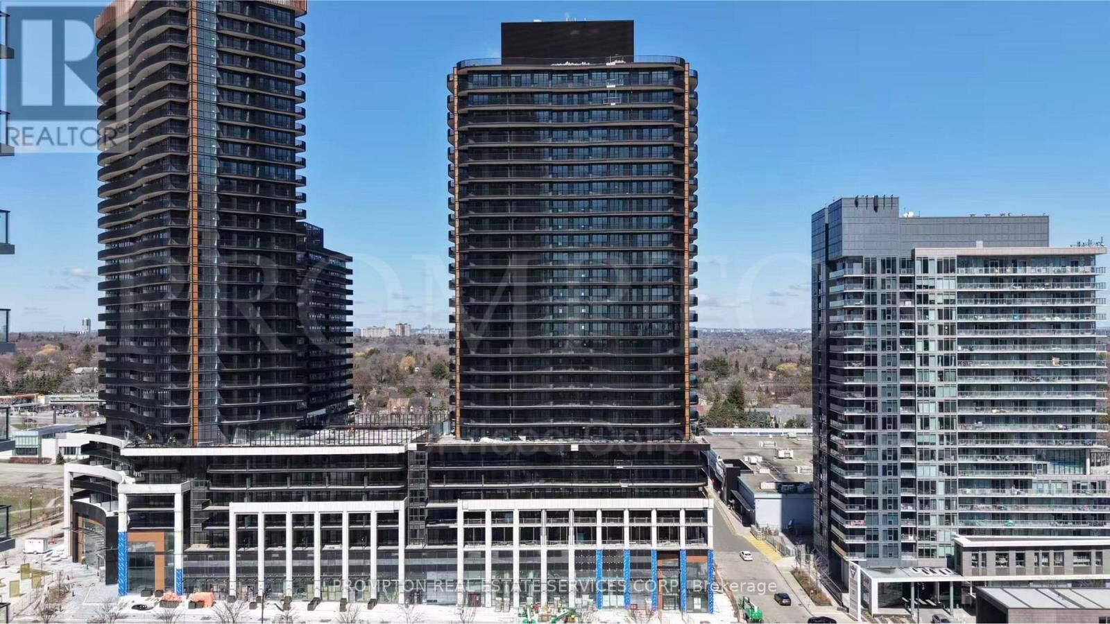Property Photo:  18 Esther Shiner Boulevard 651  ON M2K 0J7 