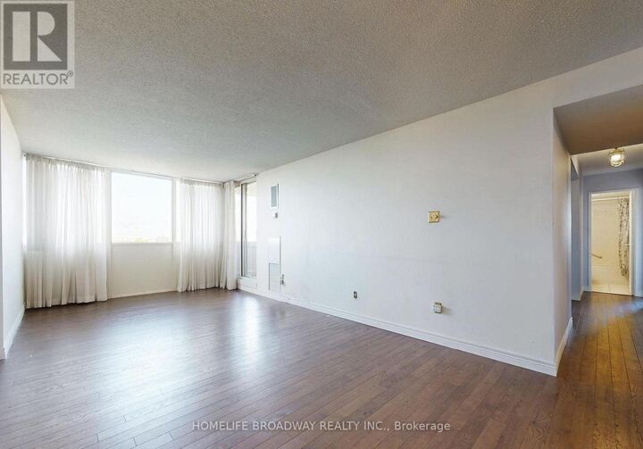 Property Photo:  44 Falby Court 902  ON L1S 3L1 