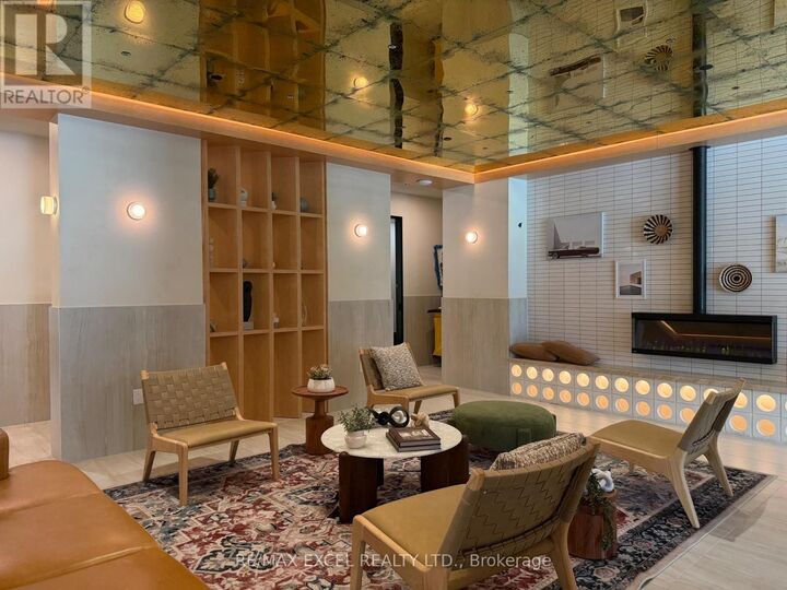 Property Photo:  1660 Bloor Street West 1013  ON M6P 1B1 