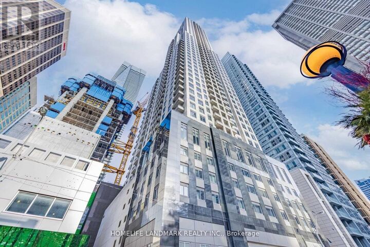 Property Photo:  35 Balmuto Street 1006  ON M4Y 0A3 