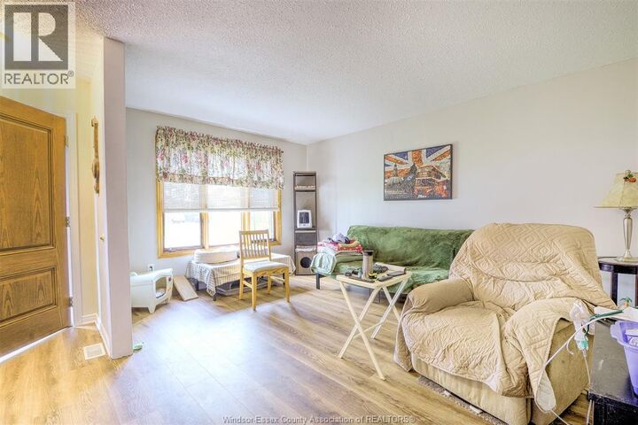 Property Photo:  9445 Alten Drive  ON N8R 1V9 
