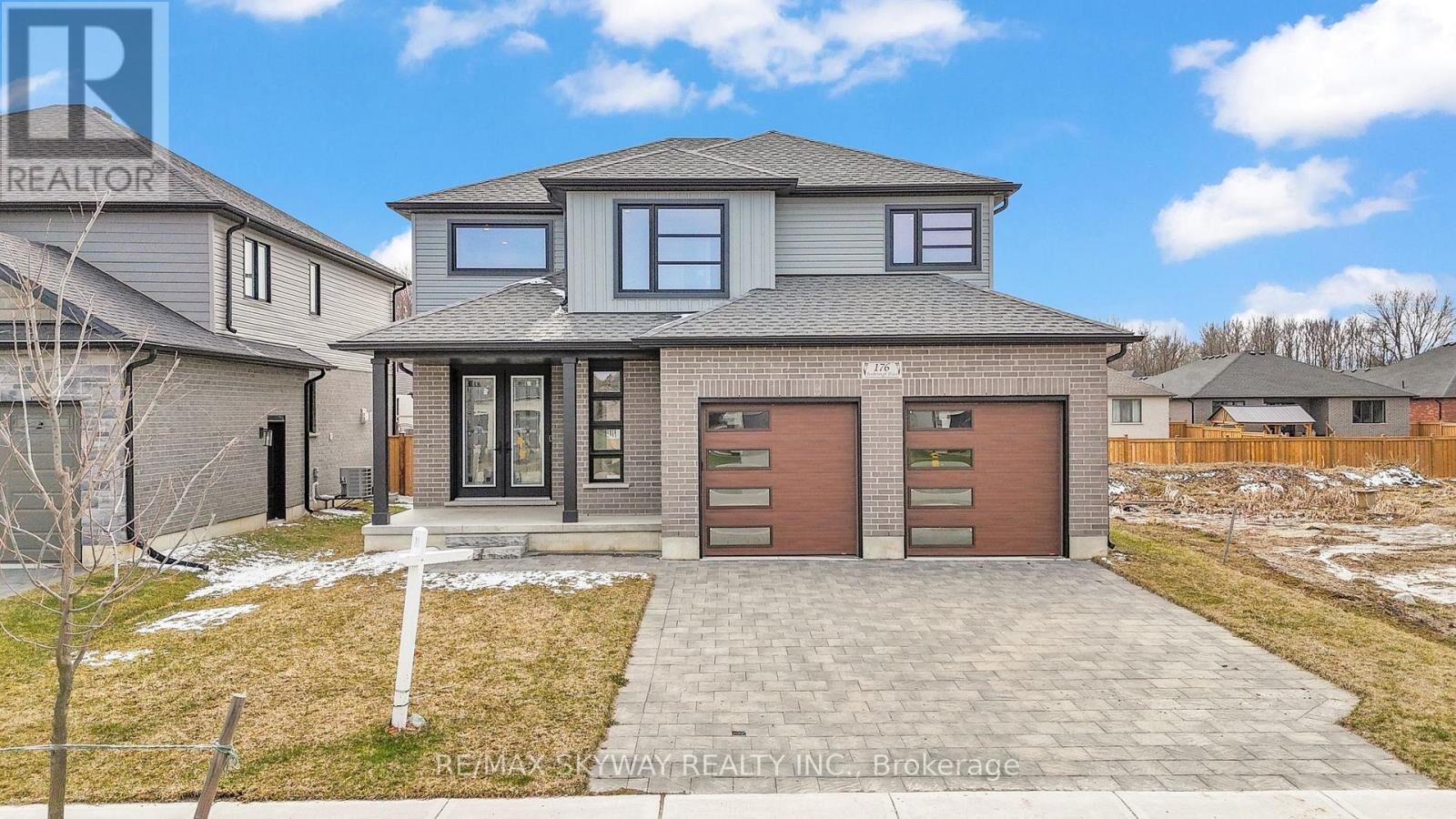 Property Photo:  176 Foxborough Place  ON N0M 2P0 