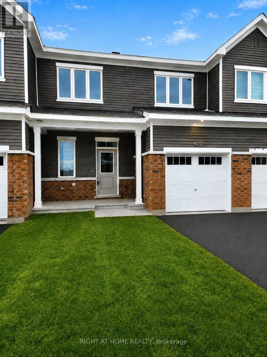Property Photo:  432 Epoch Street  ON K2J 6X7 