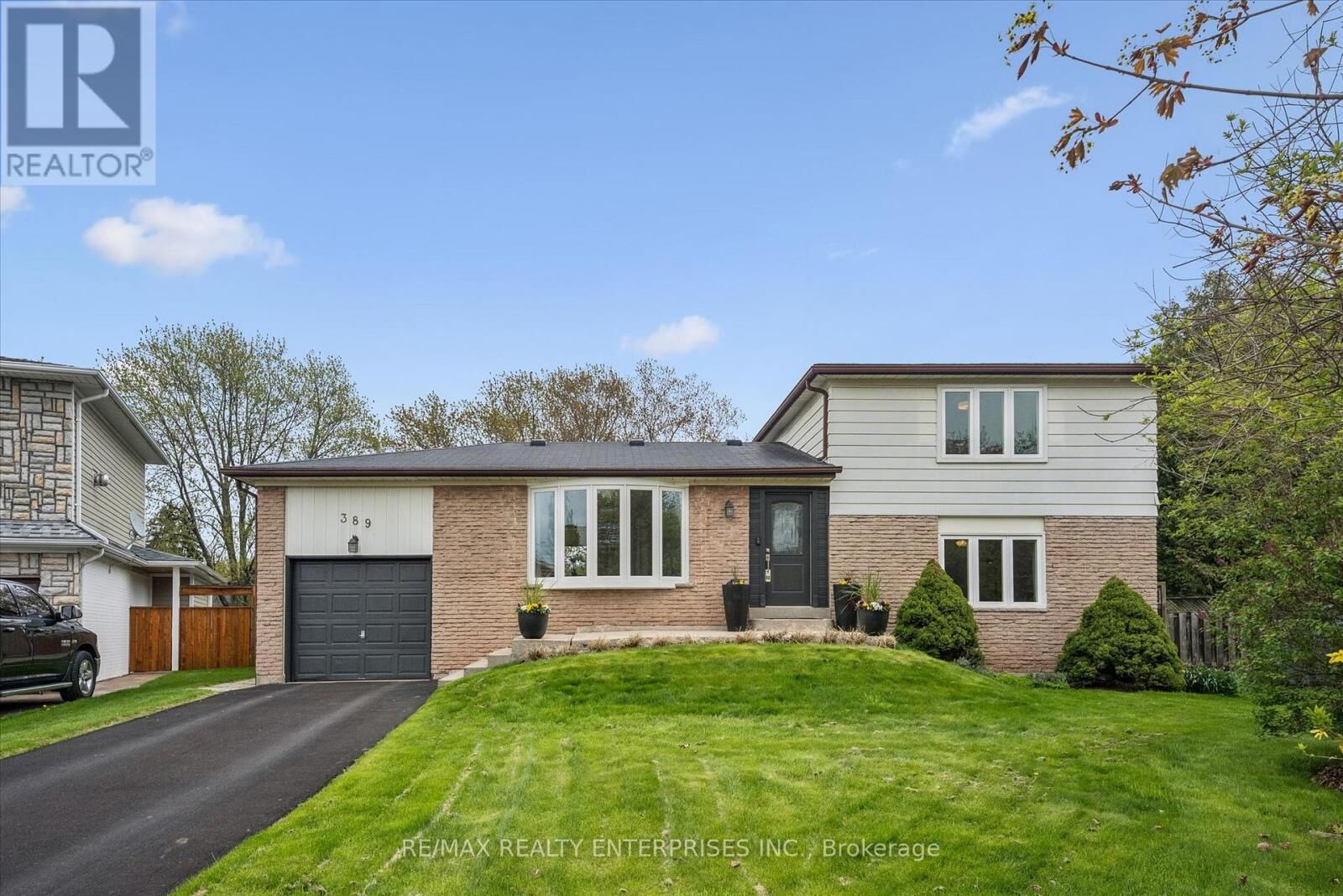 Property Photo:  389 Worth Place  ON L6L 3L8 