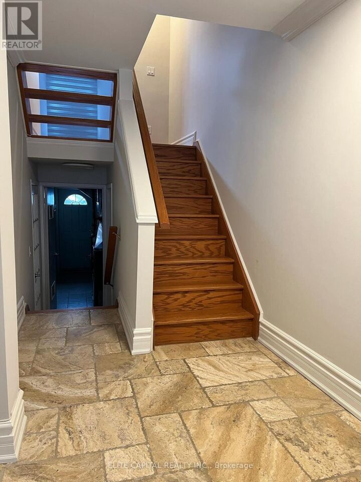 Property Photo:  124 Wagon Trail Way  ON M2J 4V4 