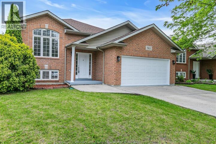 Property Photo:  965 Banwell  ON N8P 1J3 