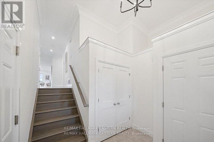 Property Photo:  11 Oliver Lane  ON K0L 2V0 