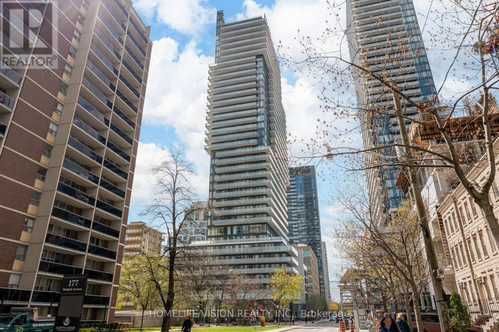 Property Photo:  185 Roehampton Avenue 910  ON M4P 0C6 