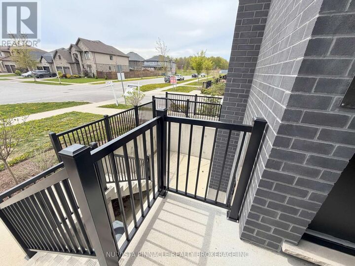 Property Photo:  3900 Savoy Street 41  ON N6P 0H9 