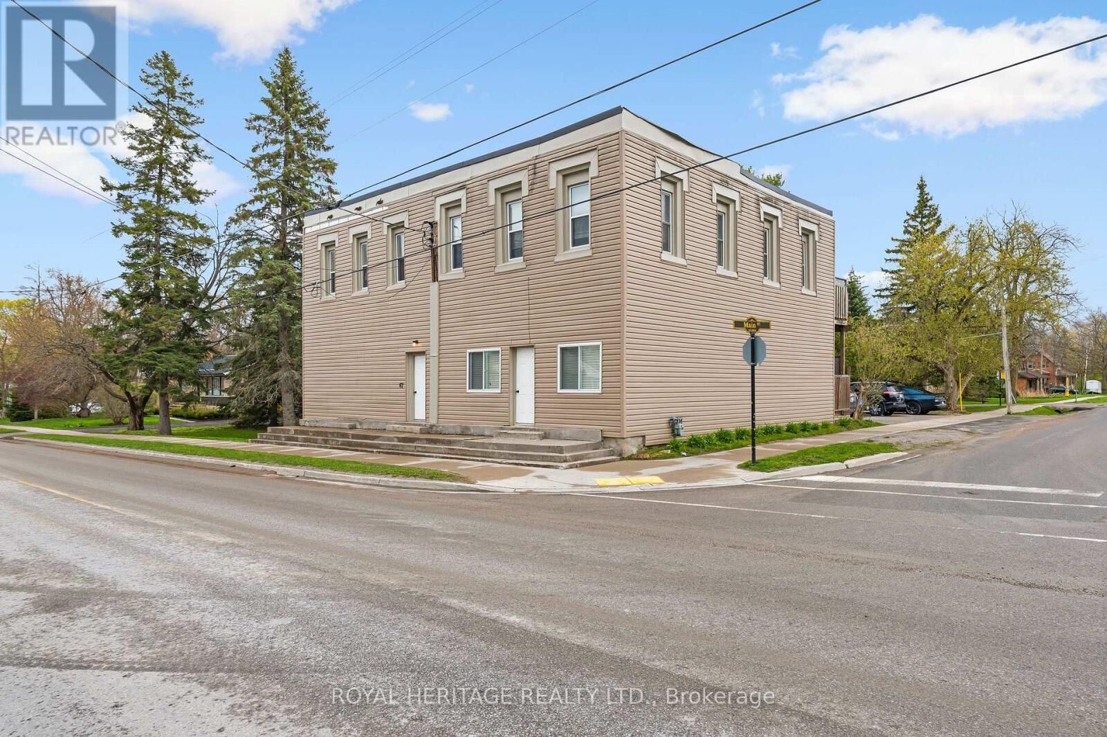Property Photo:  67 King Street West  ON L0A 1G0 