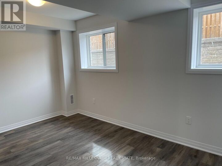 Property Photo:  51 Sparrow Avenue 24  ON N1T 0E5 