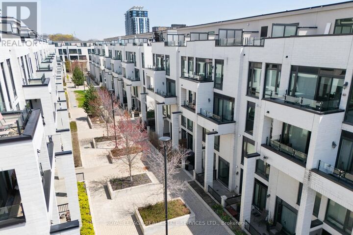Property Photo:  138 Widdicome Hill Boulevard 721  ON M9R 0A9 