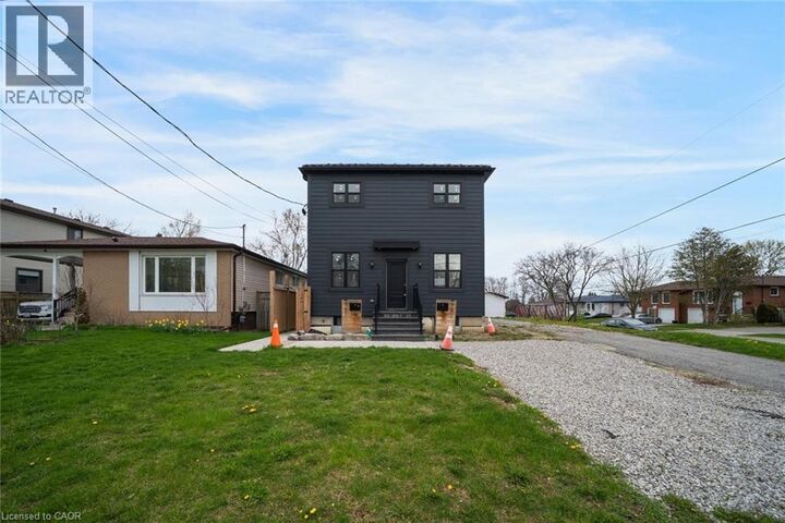 Property Photo:  781 Oliva Street  ON L1W 2V9 