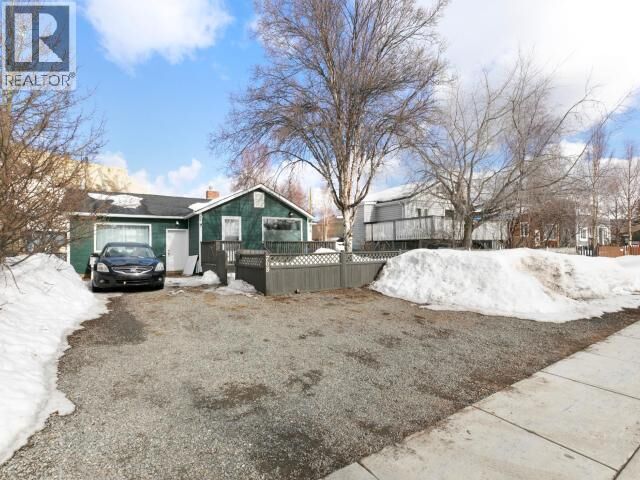 Photo de la propriété:  708 Cook Street  YT Y1A 2R9 