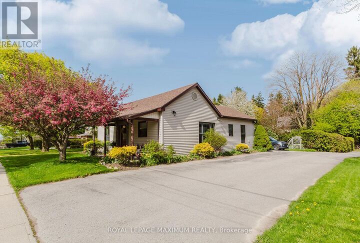 Property Photo:  137 Church Street North  ON N4X 1A9 