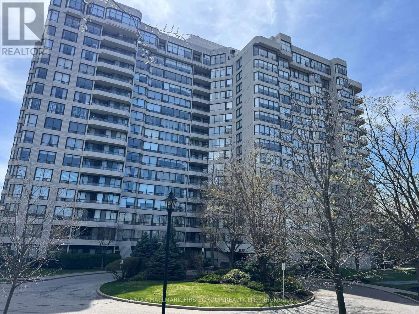 Property Photo:  1131 Steeles Avenue 601  ON M2R 3W8 