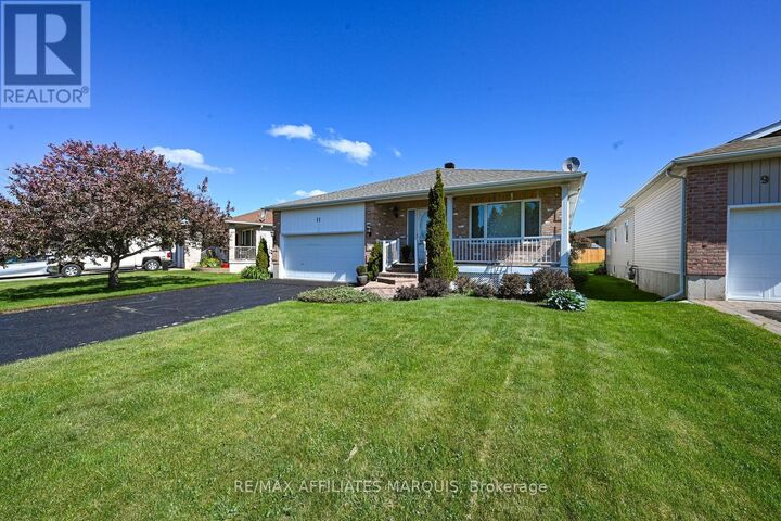 Property Photo: 11 Decaria Boulevard ON K7H 3P6