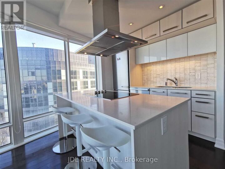 Property Photo:  8 The Esplanade 3511  ON M5E 0A6 