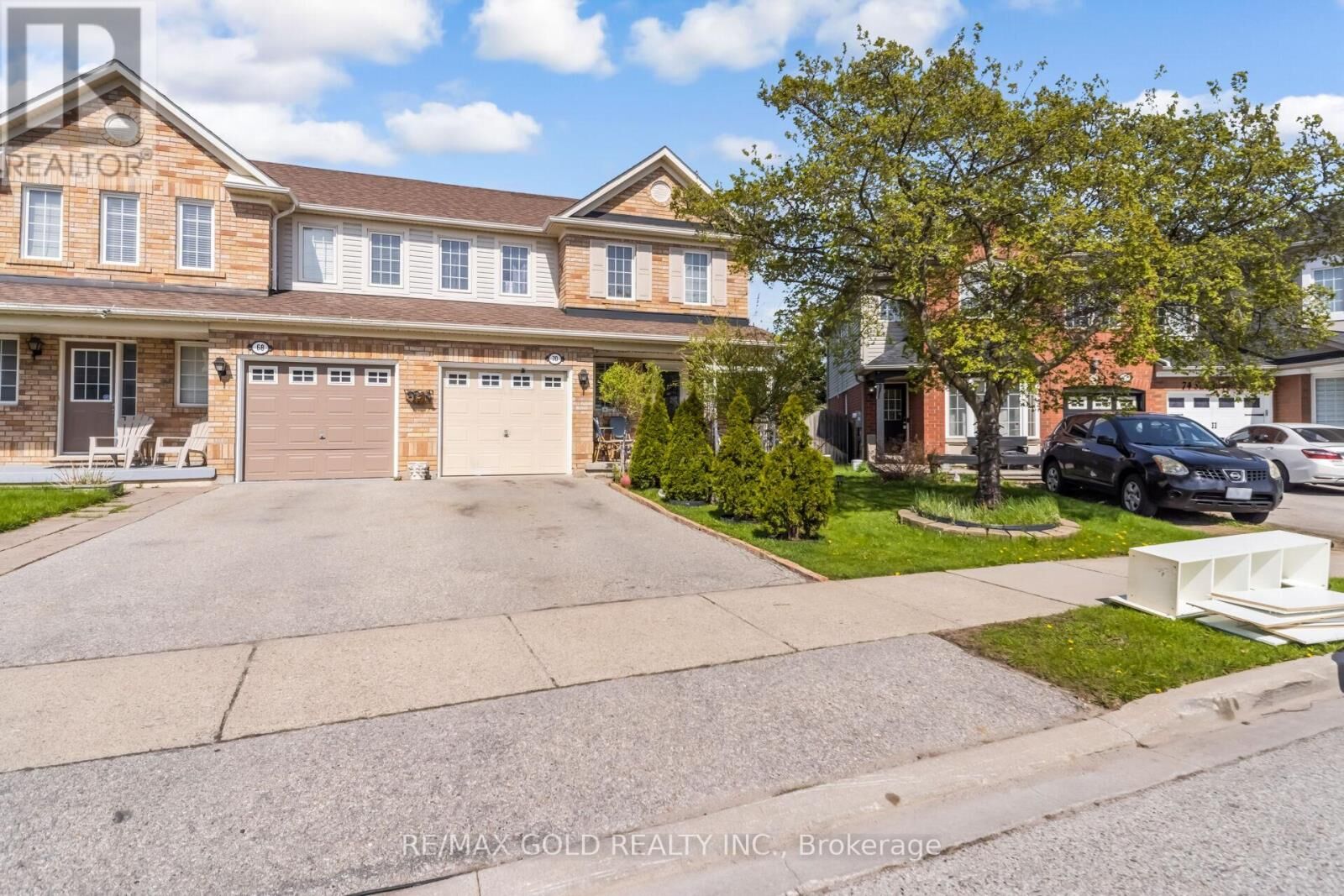 Property Photo:  70 Sweetwood Circle  ON L7A 2X7 
