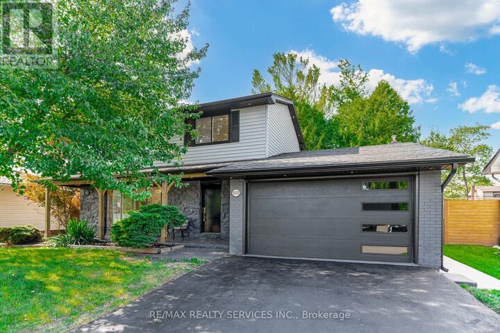 Property Photo:  5133 Cherryhill Cres  ON L7L 4B8 