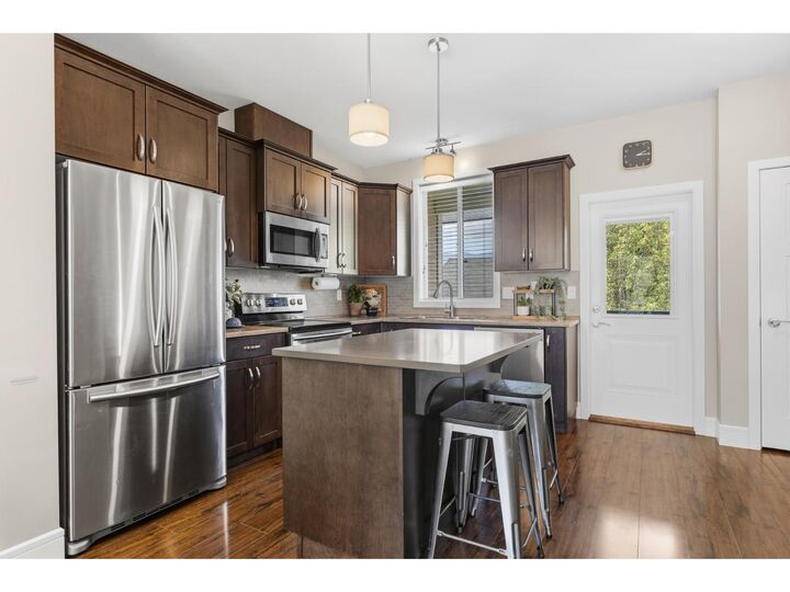Property Photo:  1640 Mackay Crescent 6  BC V0M 1A3 