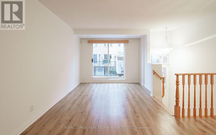 Property Photo:  28 Sommerset Way 1306  ON M2N 6W7 