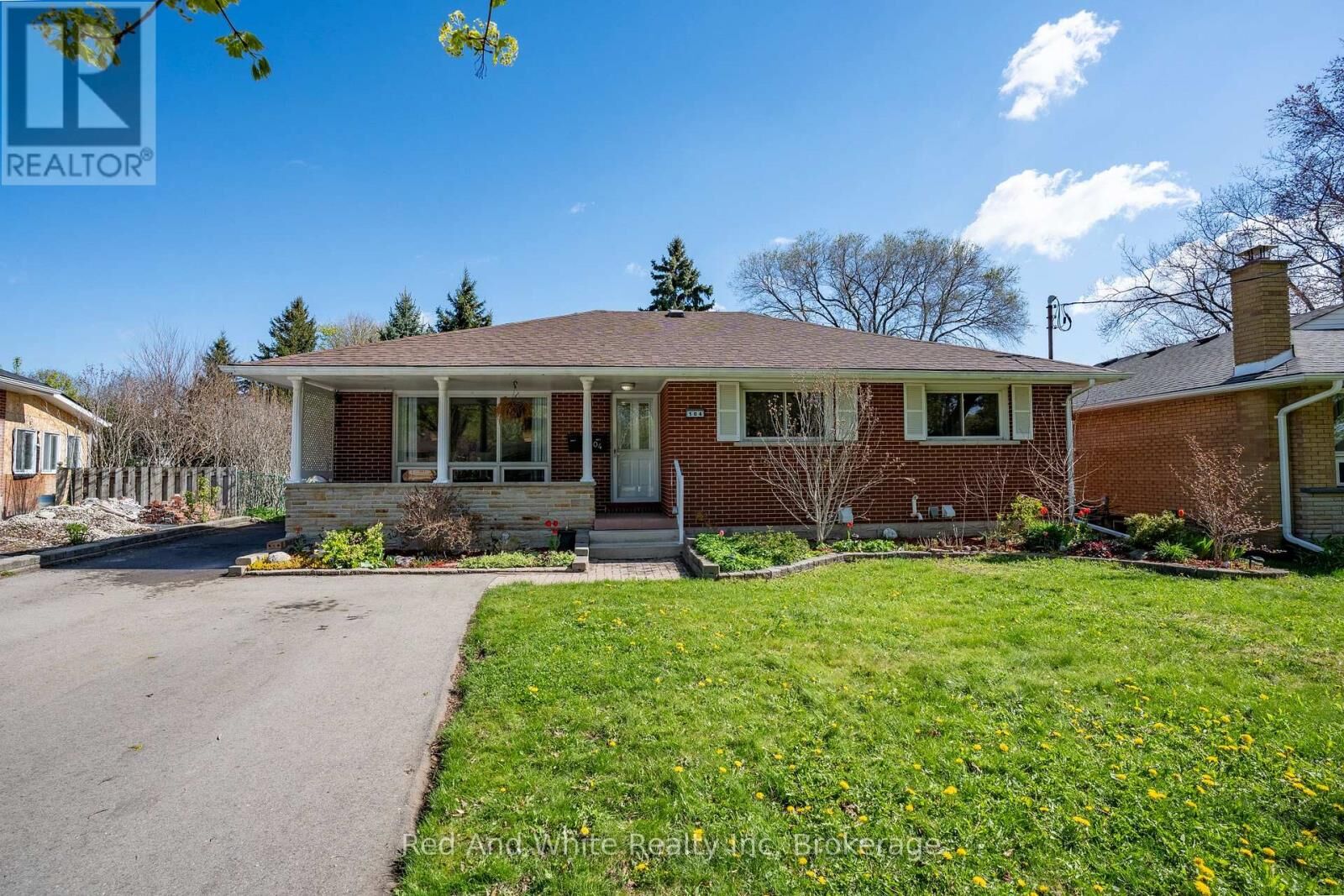 Property Photo:  104 Boniface Avenue  ON N2C 1L9 