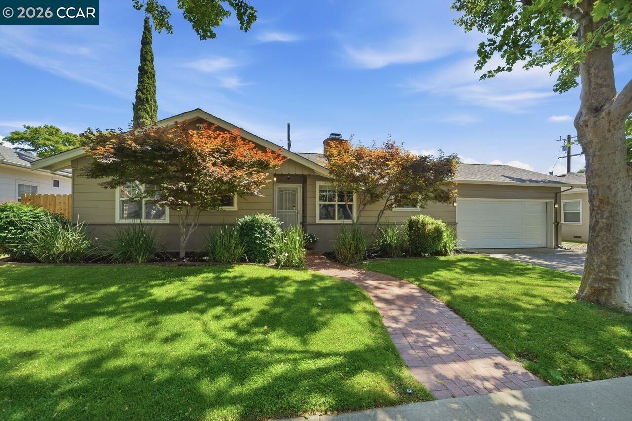 Property Photo:  1306 Mariposa St  CA 94590 