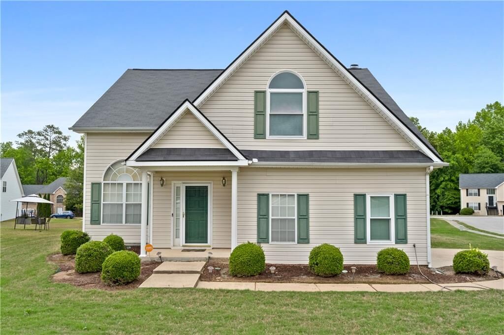 Property Photo:  350 Yellow River Lane  GA 30012 