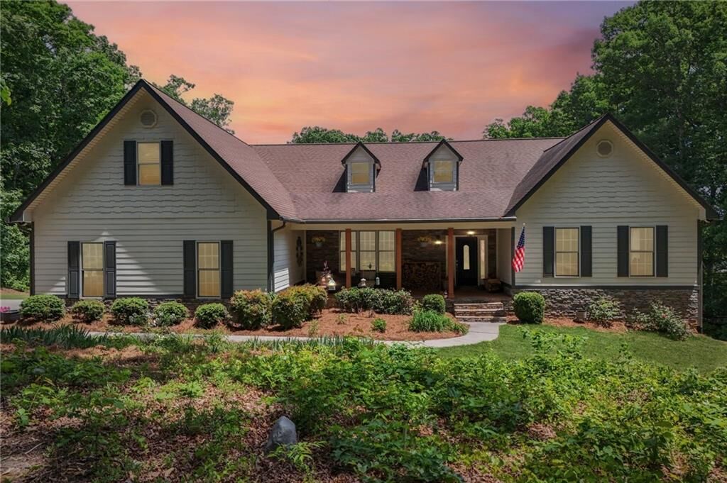 Property Photo:  5925 Cantrell Circle  GA 30041 