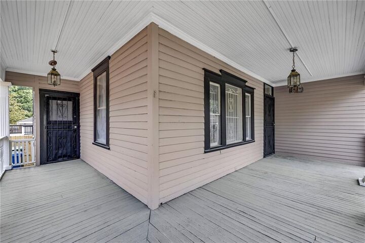 Property Photo:  660 Queen Street SW B  GA 30310 