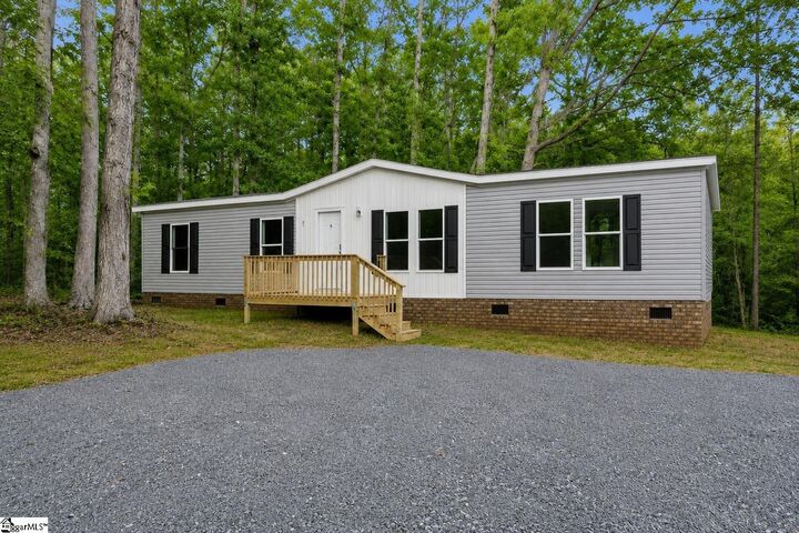 Property Photo:  111 Russell Court  SC 29627 