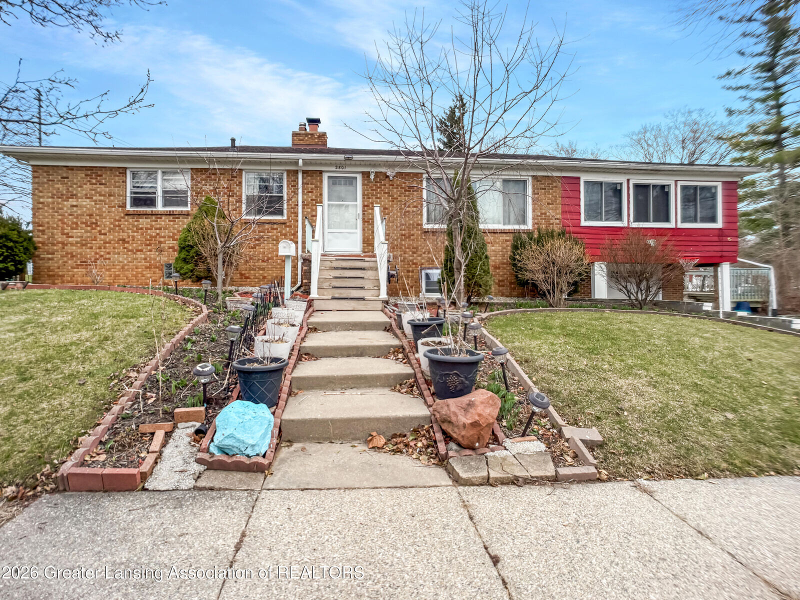 Property Photo:  2801 Chatham Road  MI 48910 