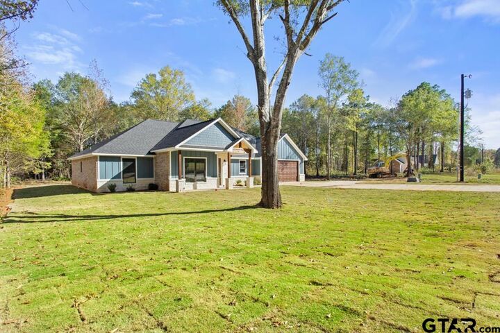 Property Photo:  17212 Cr 479  TX 75771 