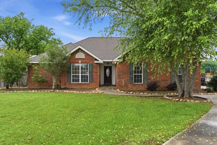 Property Photo: 22 Harper Pl MS 39465