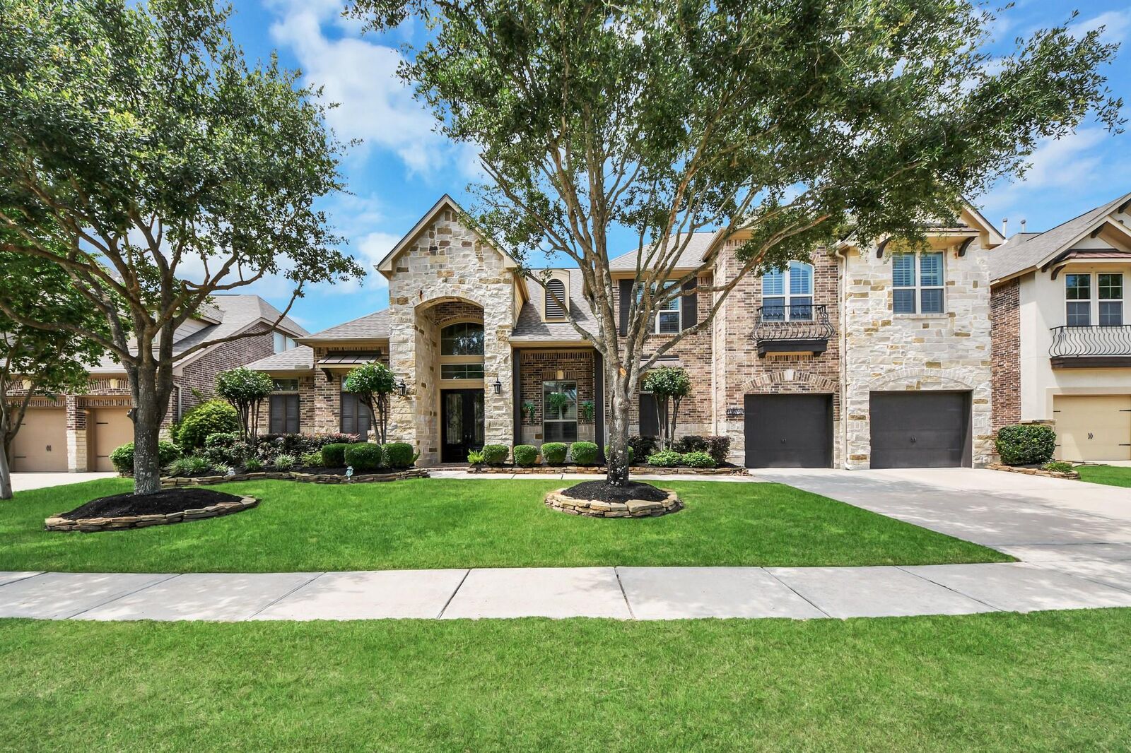 Property Photo:  19410 Meadow Lakes Drive  TX 77433 