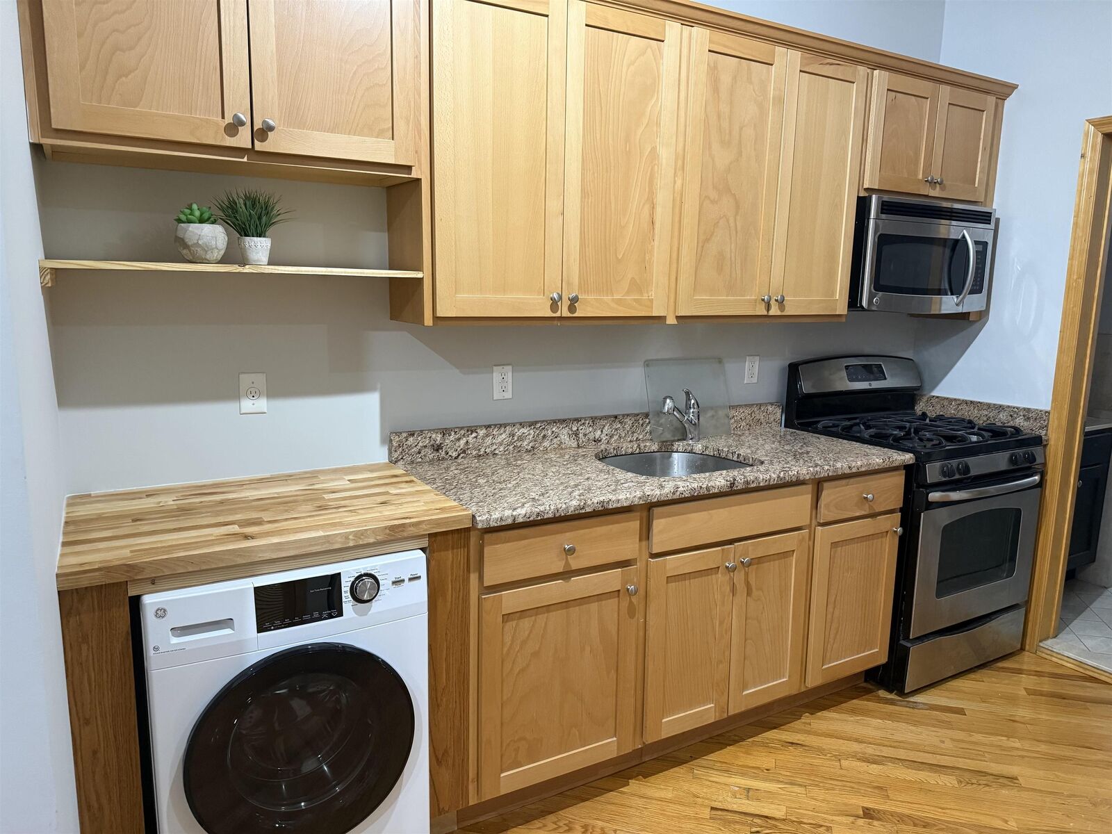 Property Photo: 402 Grand St 3N NJ 07030