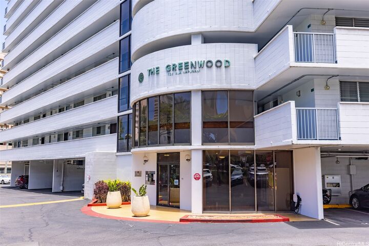 Property Photo:  1128 Ala Napunani Street 1703  HI 96818 