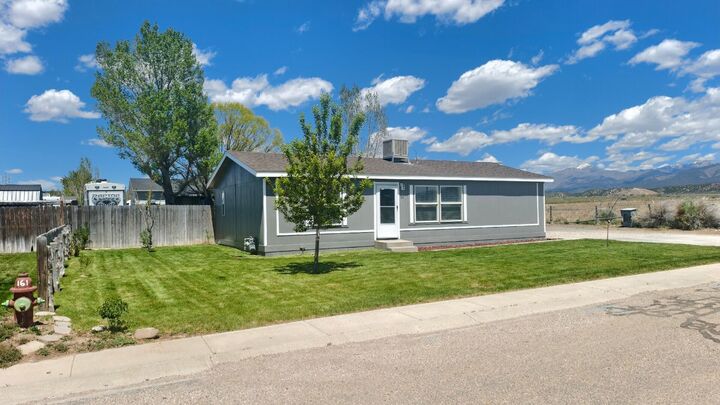 Property Photo:  885 N 189 E  UT 84713 