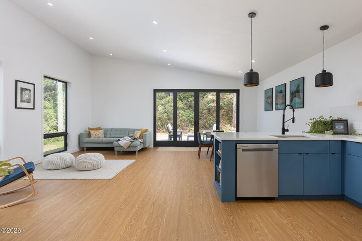 Property Photo:  32155 Cape Kiwanda Drive  OR 97135 