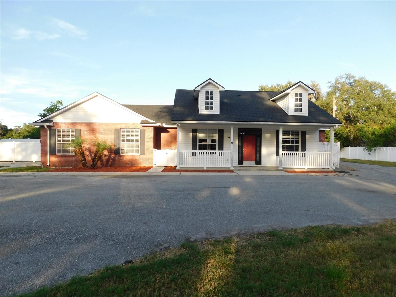 Property Photo:  2525 N Valrico Road  FL 33584 