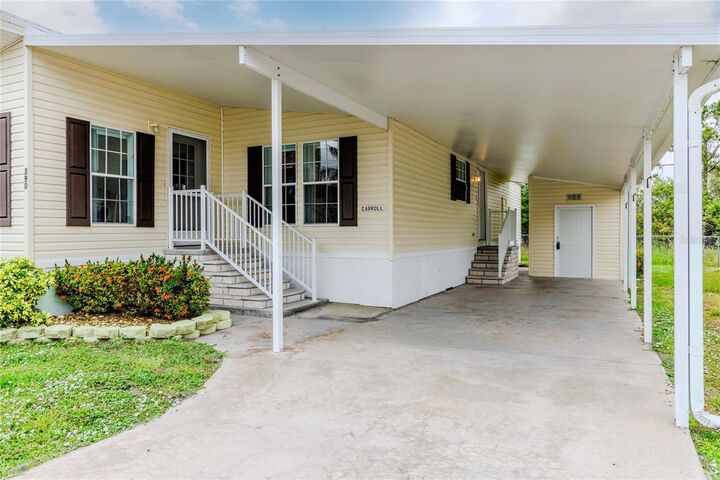 Property Photo: 2100 Kings Highway 390 FL 33980