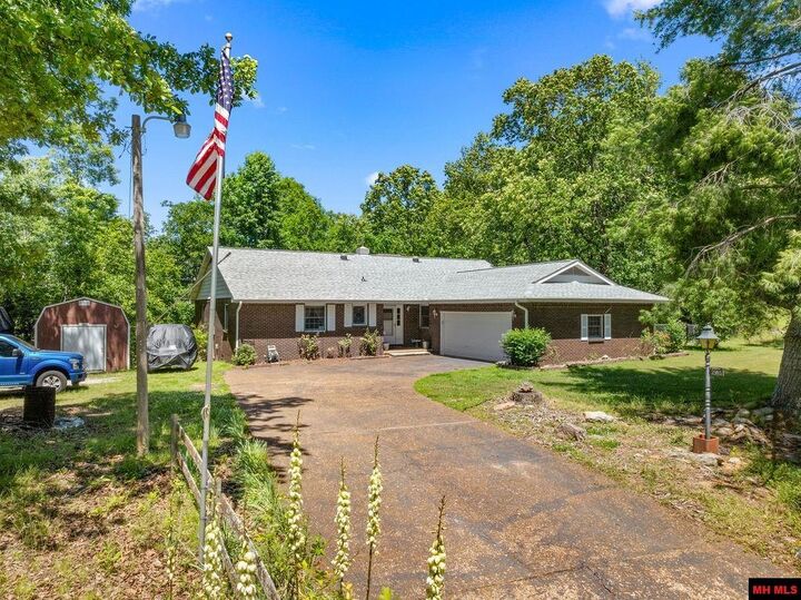 Property Photo: 2503 Crescent Drive AR 72510