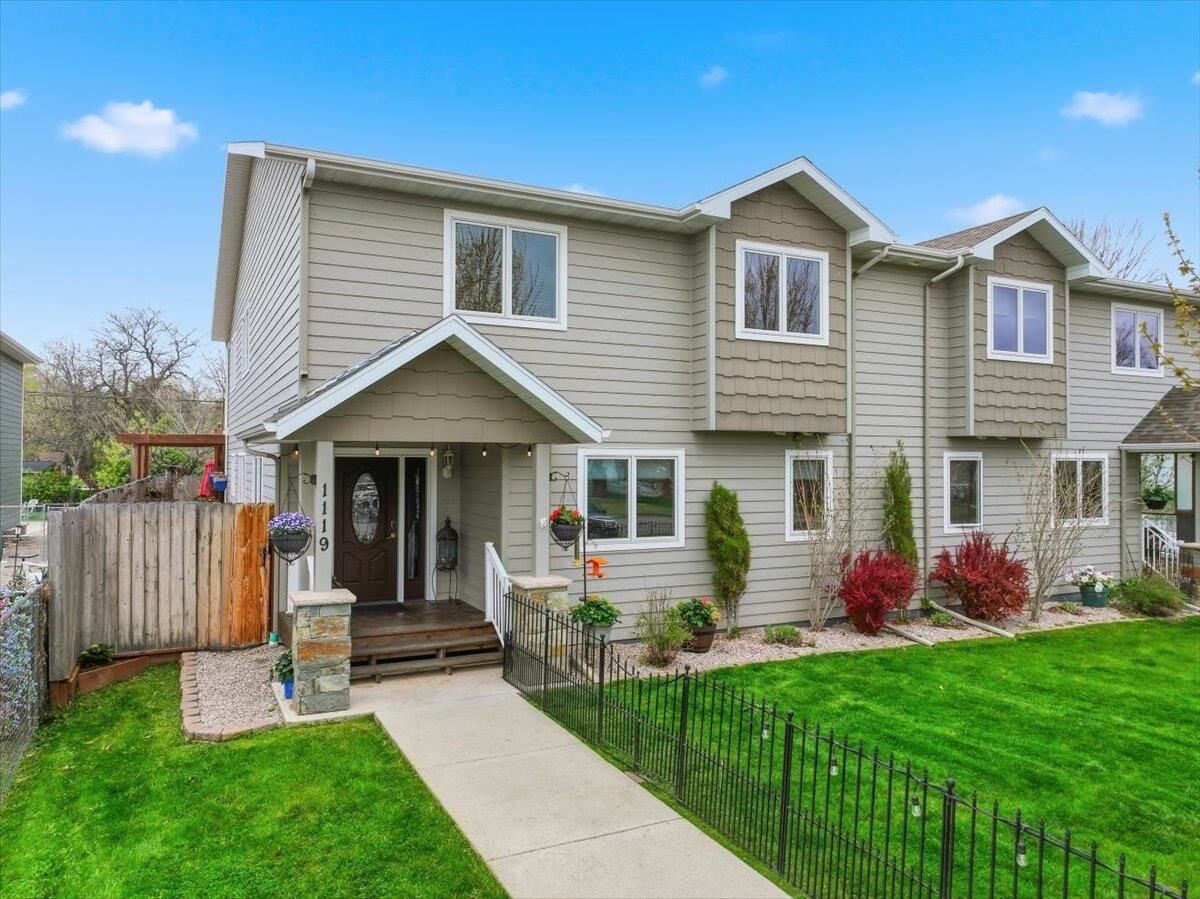 Property Photo:  1119 N Canyon Street  SD 57793 
