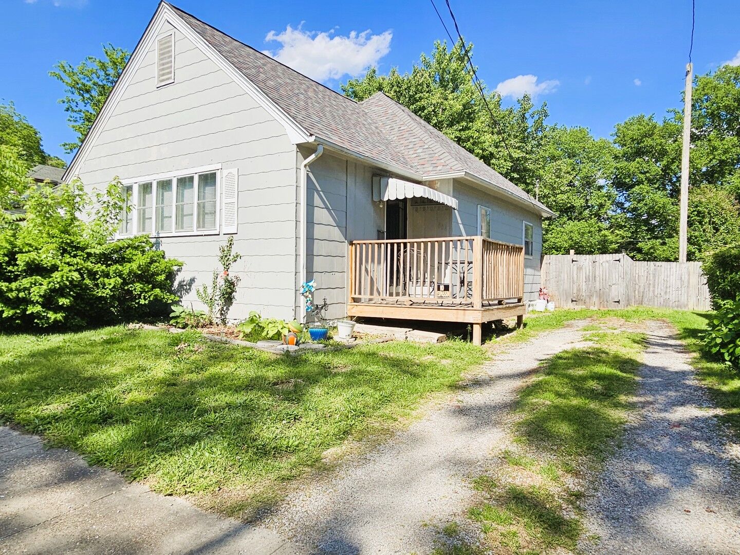 Property Photo:  804 S 20th Street  IL 62864 