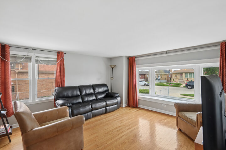 Property Photo:  9754 S Harvard Avenue  IL 60628 