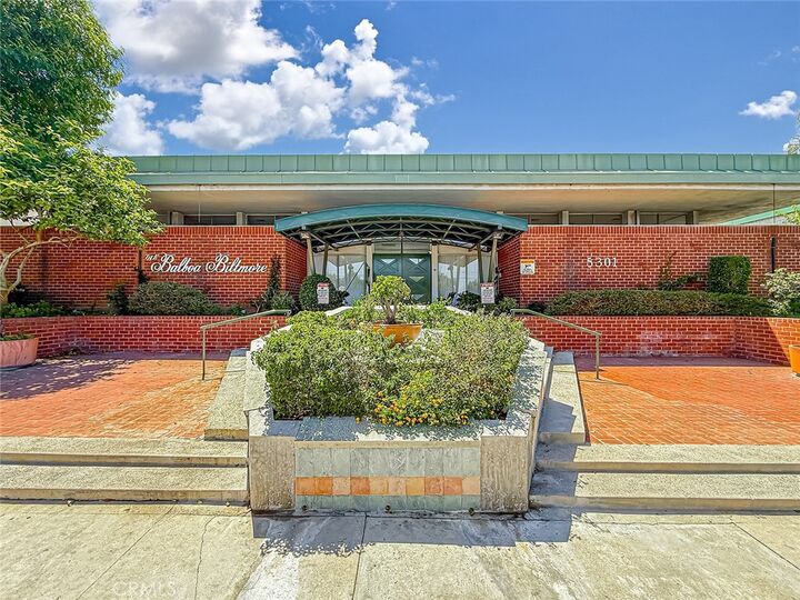 Property Photo:  5301 Balboa Boulevard A3  CA 91316 